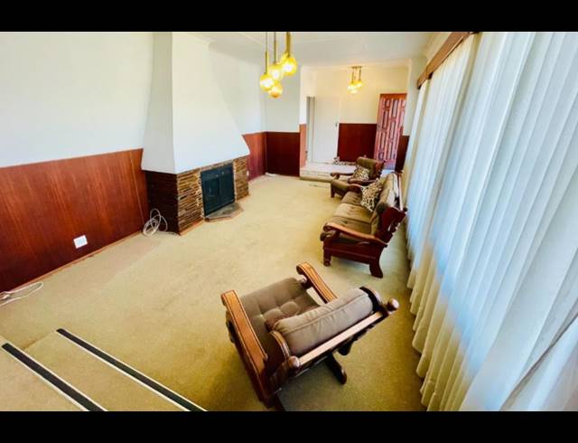 5 BEDROOM HOUSE FOR SALE IN LINMEYER